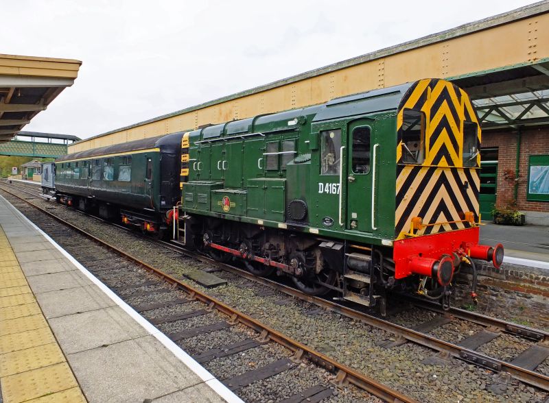 LMS brake van 731411, FK 13436 and class 08 D4167. High time we finished repainting the wasp stripes.