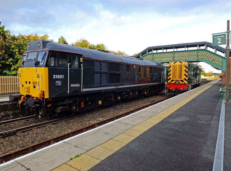 31601 arriving at Okehampton to collect the 2 Thumper units.