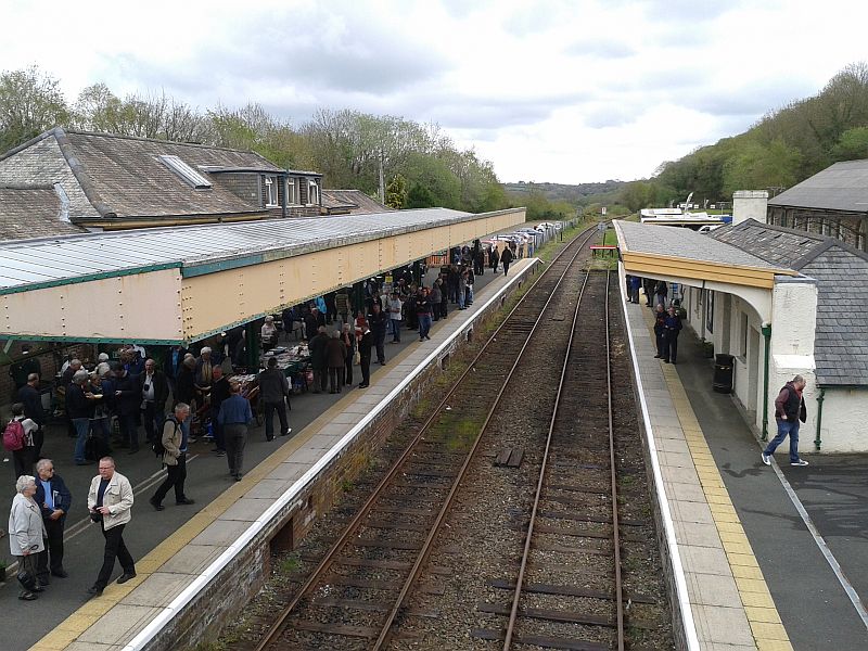 Crowds of Devon Explorer passengers at Okehampton station
