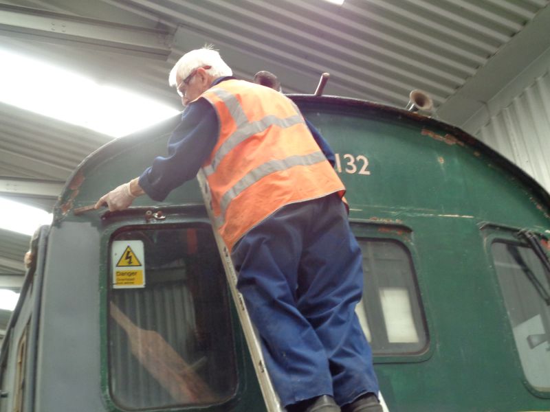 John Coxon preparing the Thumper 1132 front end for a face liftbrPhotographer David BellbrDate taken 09082018