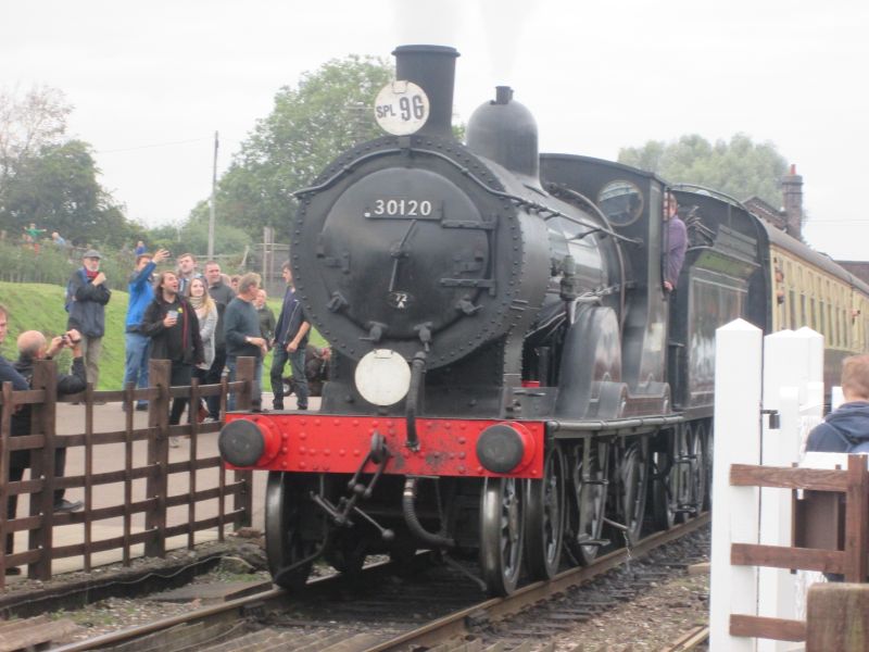 30120 on the GCR again.brPhotographer Andrew TurnerbrDate taken 05102019