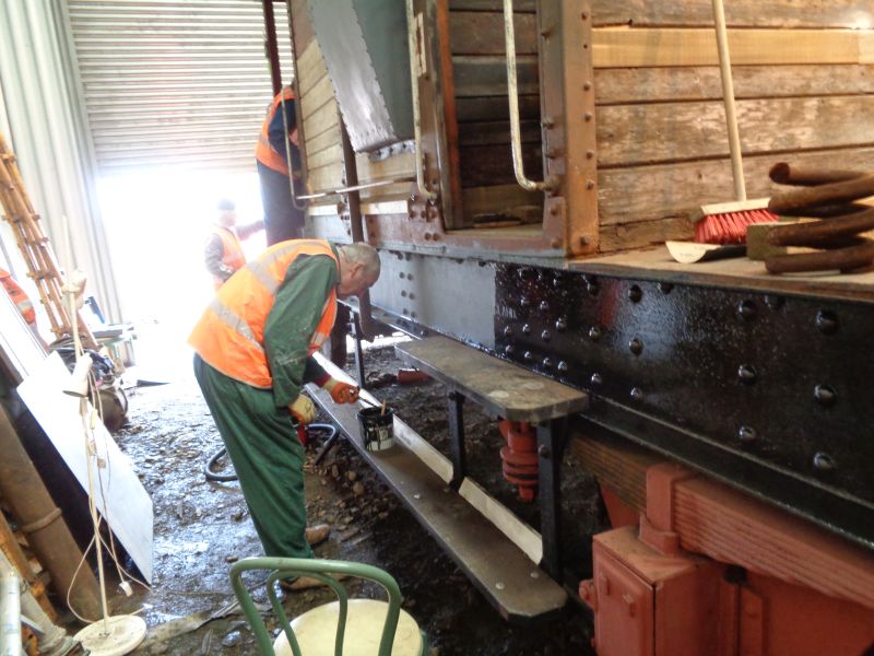 Nigel gives the North mainframe a coat of gloss. Note part of broken broken buffer spring.brPhotographer David BellbrDate taken 12032020