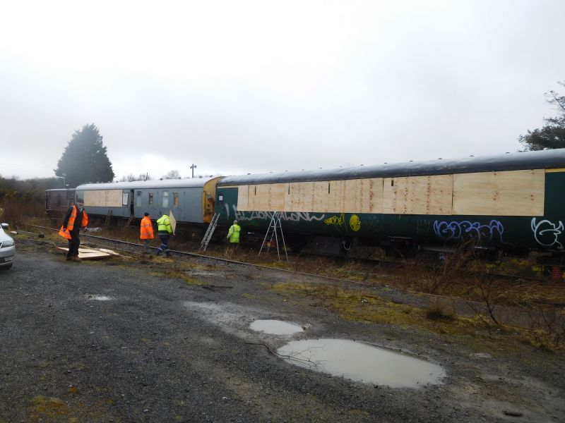 Team work LMS brake van 731411, Lab 11 aka BSK RDB 975046 and Mk2a FK S13436brPhotographer Geoff HornerbrDate taken 16032022