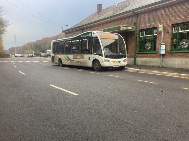 The 1130 service 118 Rail Link bus to Tavistock operated by DartlinebrPhotographer Tony HillbrDate taken 04122022