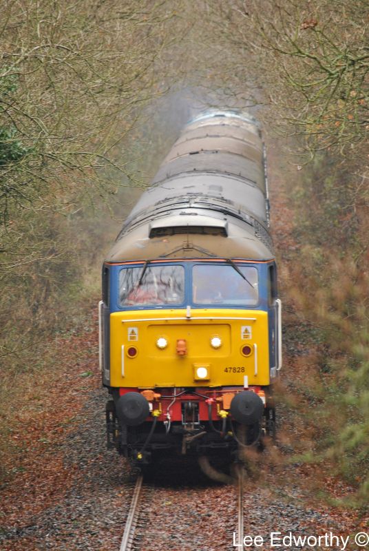 47828 approaching Butsford/Horwell Bridge (577)