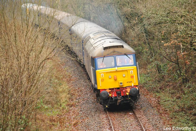 47828 at Penstone/Mill Hill Bridge (574)