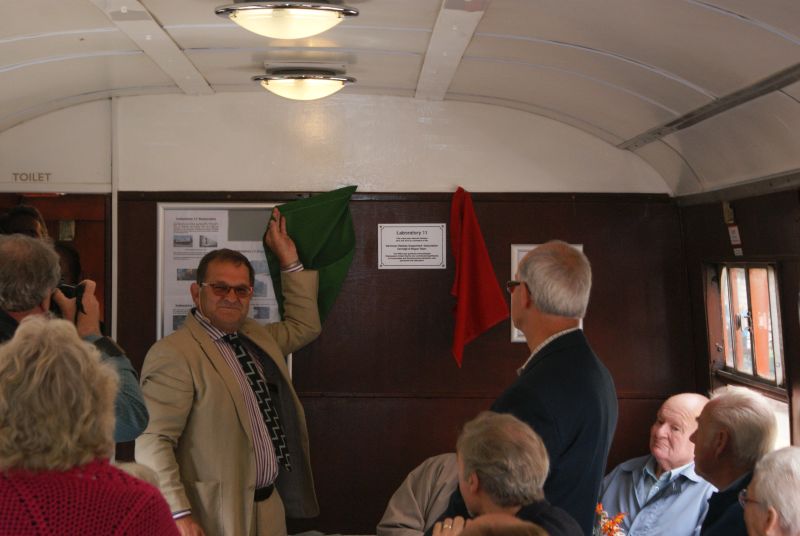 Allenton Fisher unveils the Lab 11 plaque