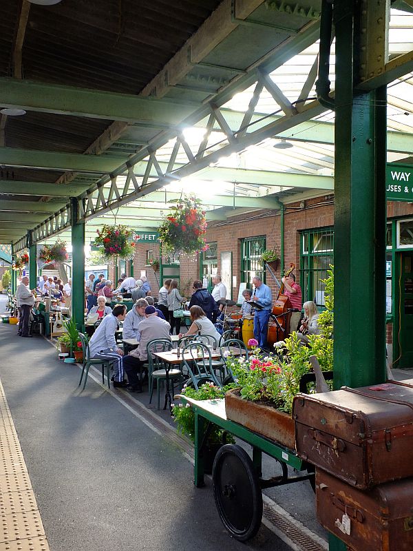 Jazz on Okehampton station