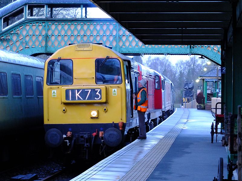 20142 and 20189 prepare to depart Okehampton with 47769, 31459 and 47375 in tow.