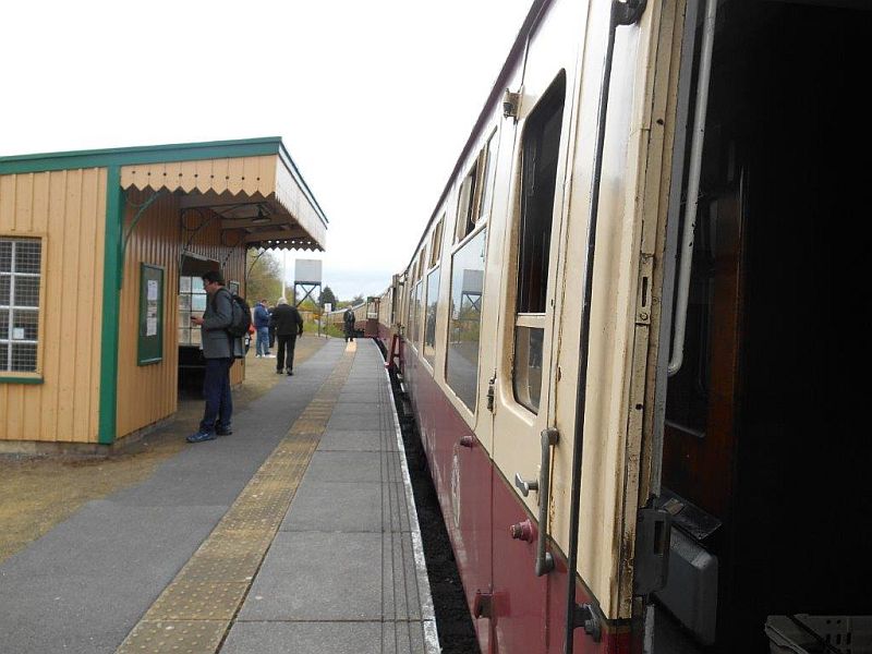 12 coaches of Devon Explorer dwarf the Meldon Viaduct platform