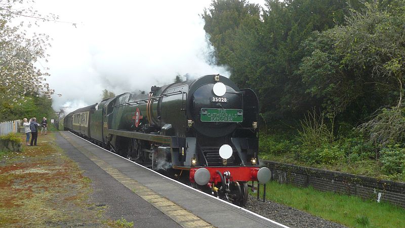 SR Merchant Navy pacific 35028 'Clan Line' at arrives at Sampford Courtenay.