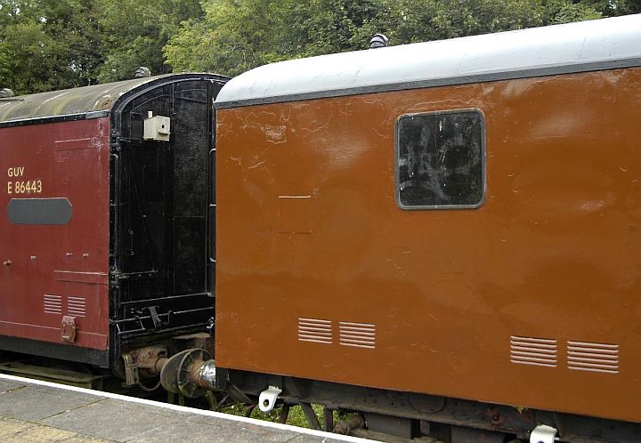 Paul added 'go-faster' stripes to the join between sides and top. The smart roof of the repainted Ferry Van highlights the need to paint the GUV roof. Note also the SR mk17 nest box on the end of the GUV.brPhotographer Paul MartinbrDate taken 15092012