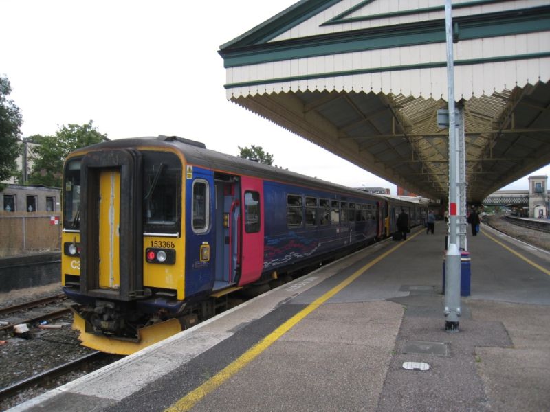Rover's return. Platform 2 at Exeter St Davids.