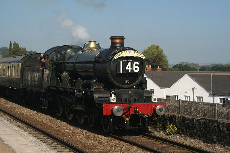 GWR 4-6-0 5029 Nunney Castle at Exeter St Thomas on the Torbay Express