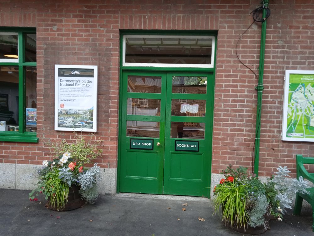 Platform 3 entrance to the new DRA shop.brPhotographer Geoff Horner